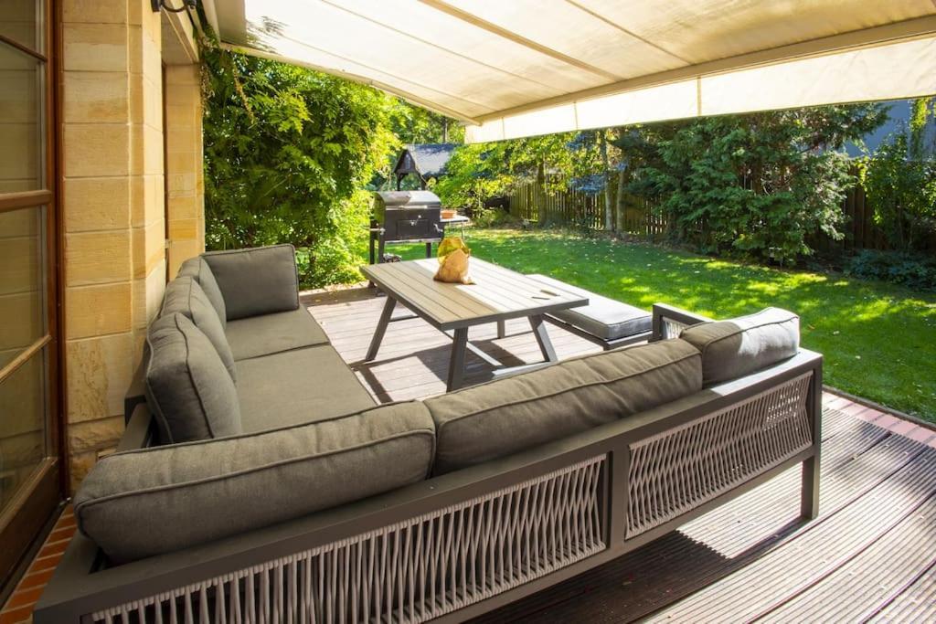 7 Bedroom Secluded Villa Close To Prague Říčany エクステリア 写真